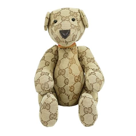 gucci teddy bear graphic print.